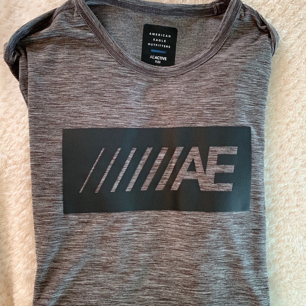 Tee shirts